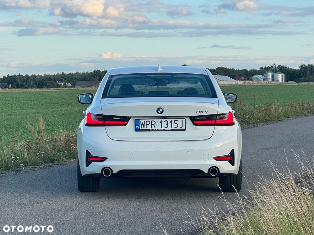 BMW Seria 3 318i Sport Line sport - 12