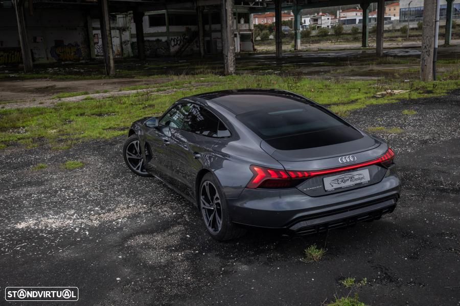 Audi e-tron GT quattro - 12