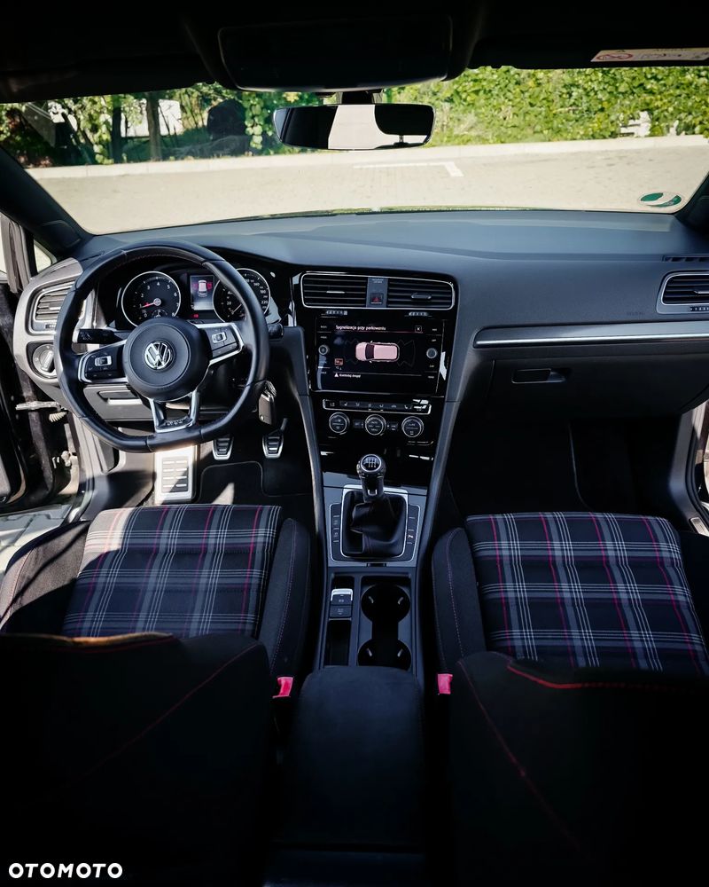 Volkswagen Golf 2.0 TSI BMT GTI Performance - 29
