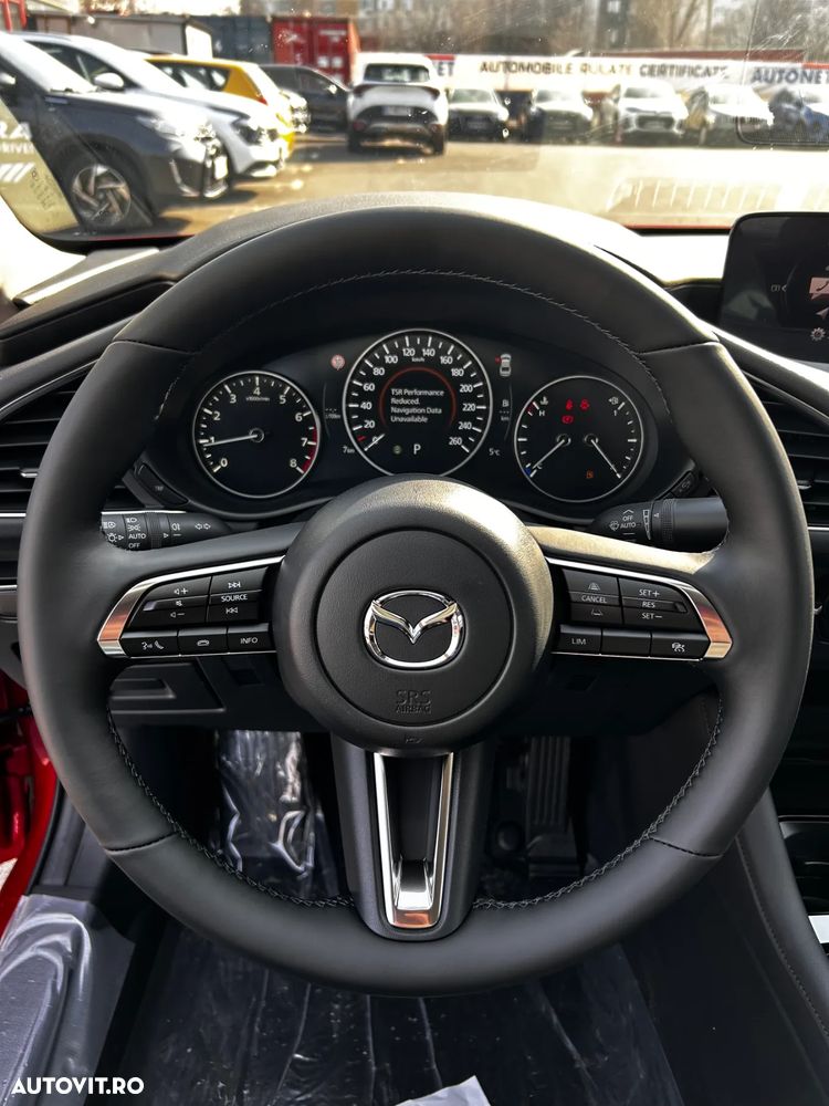 Mazda 3 e-Skyactiv G140 AT MHEV Center-Line - 8
