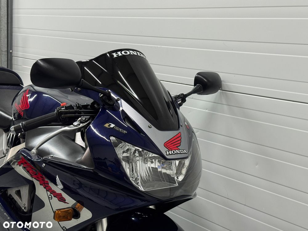 Honda CBR - 11
