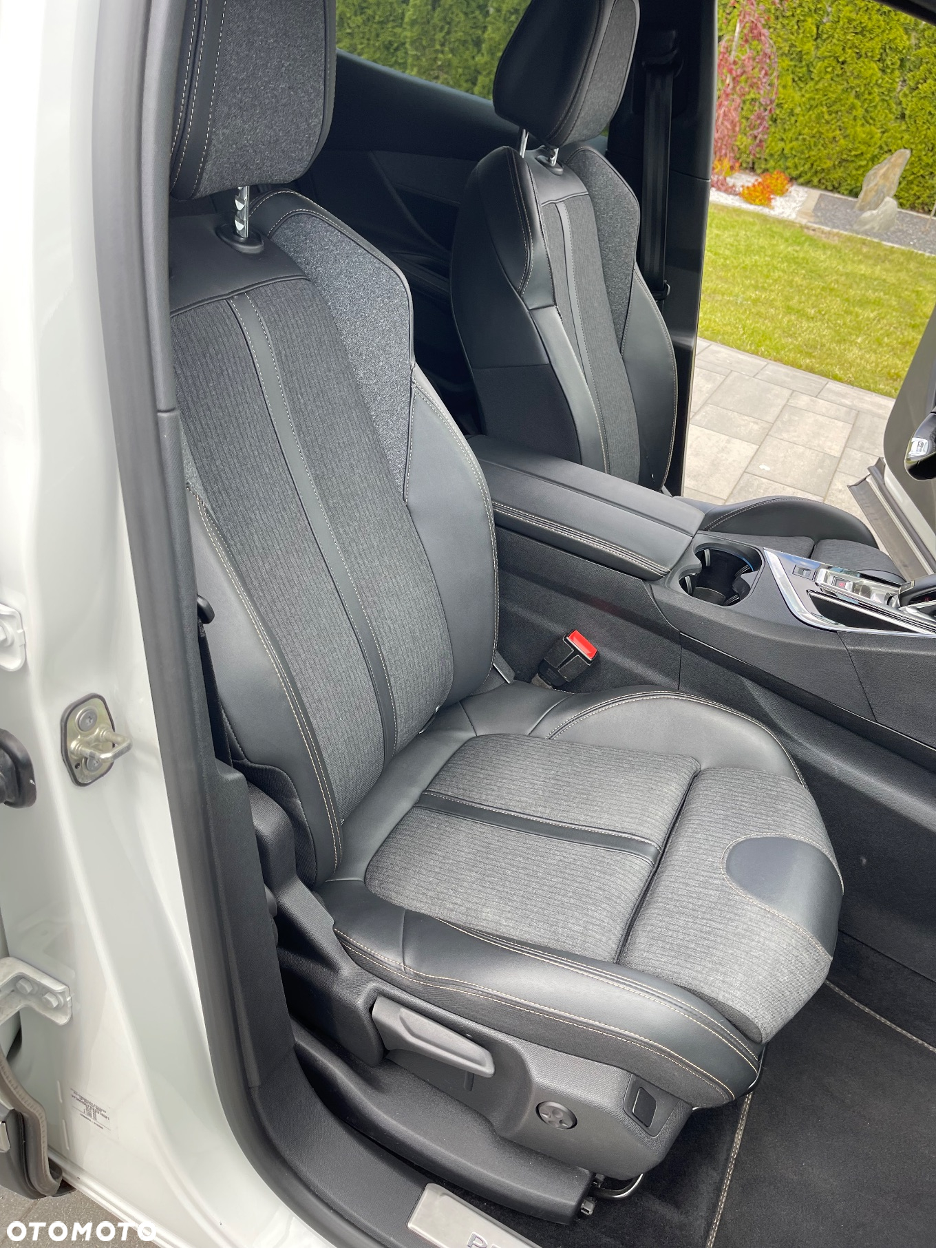 Peugeot 3008 PureTech 180 Stop & Start GPF EAT8 GT - 10
