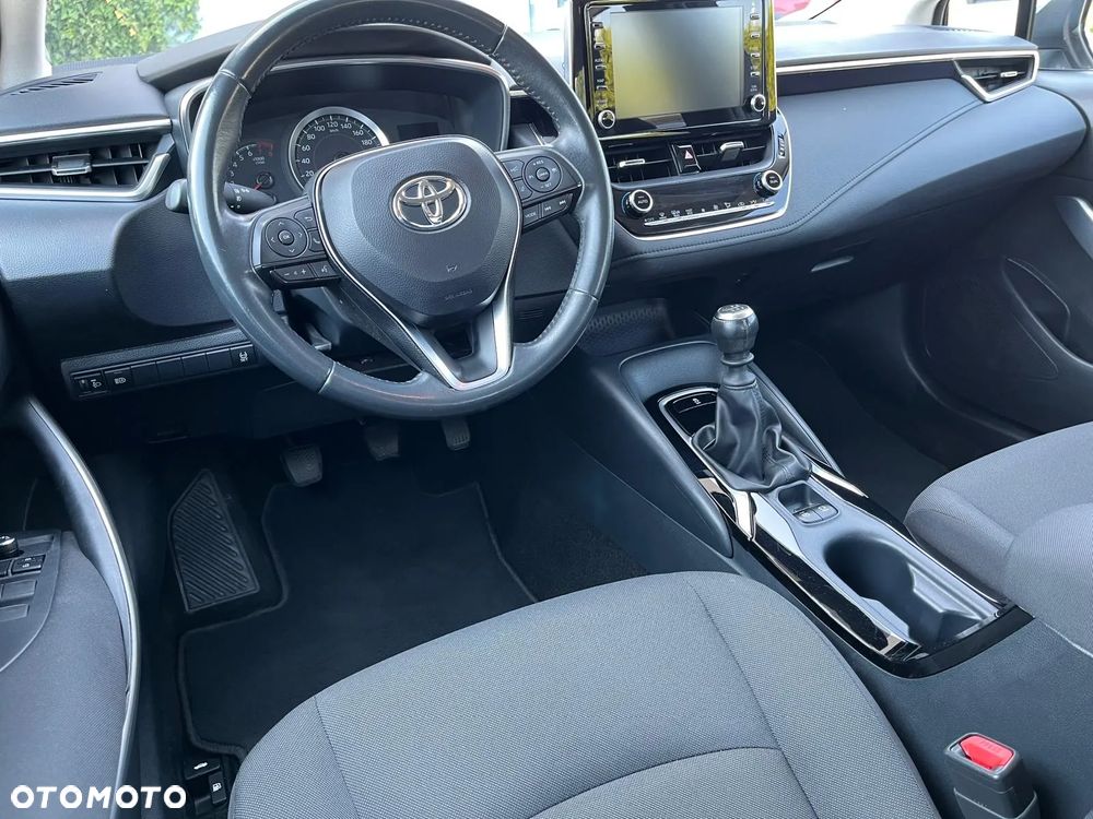 Toyota Corolla 1.5 Comfort - 11