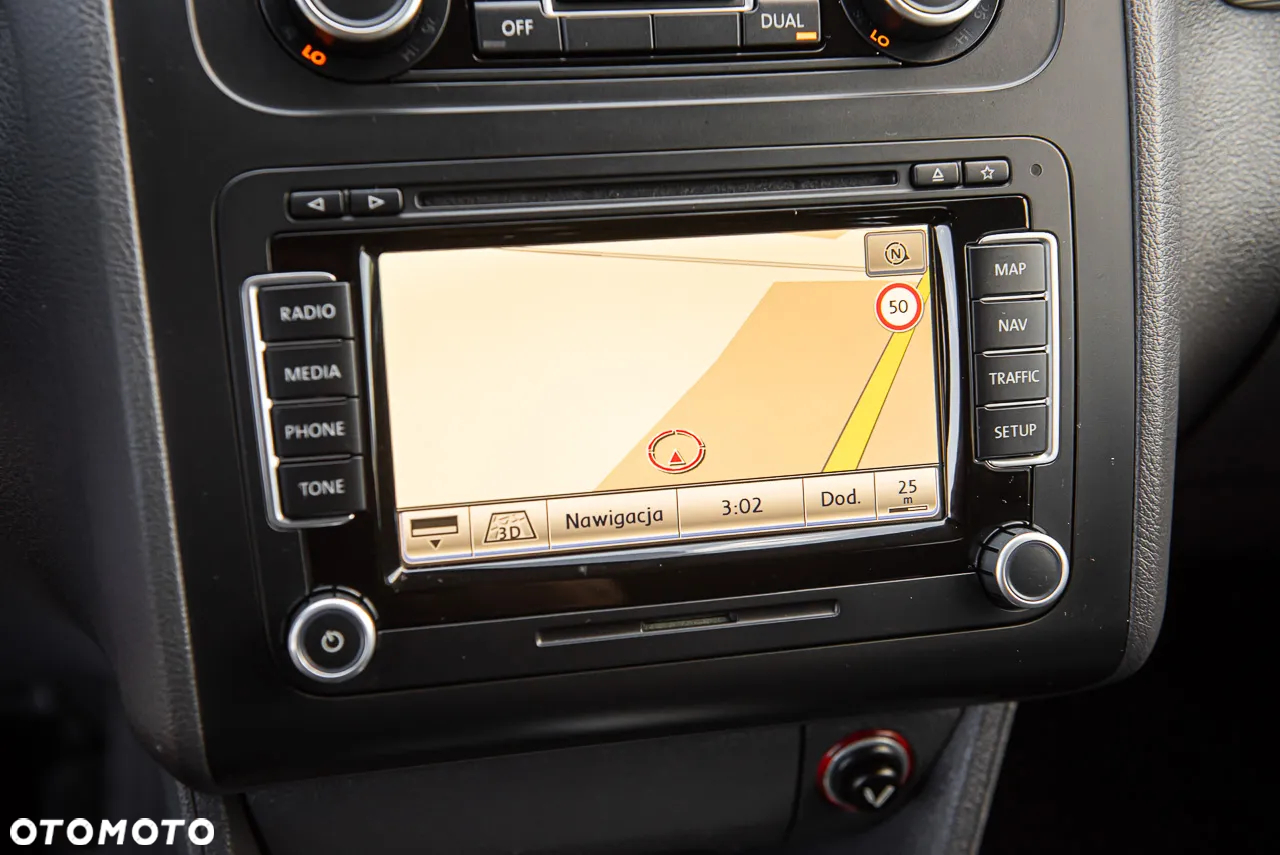 Volkswagen Touran 1.4 TSI DSG MATCH - 23