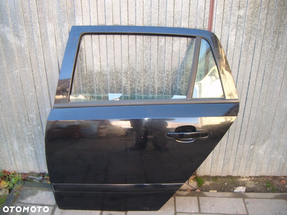 opel astra h  kombi drzwi lewy tył Z20R - 1