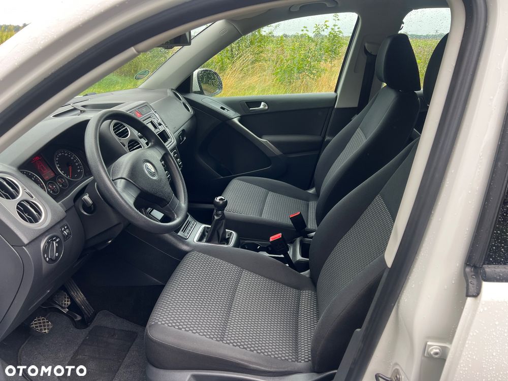 Volkswagen Tiguan - 17