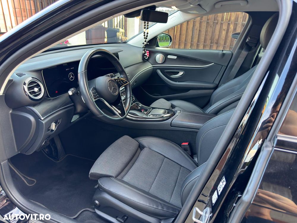 Mercedes-Benz E - 10