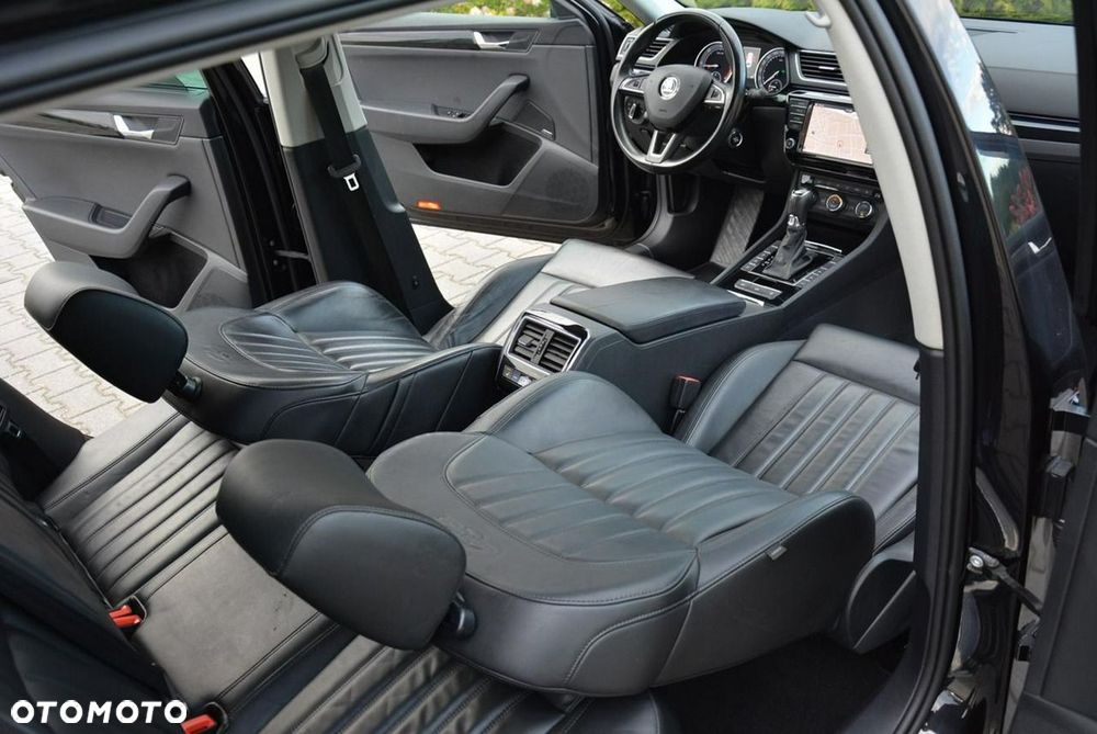 Skoda Superb 2.0 TDI 4x4 L&K DSG - 17