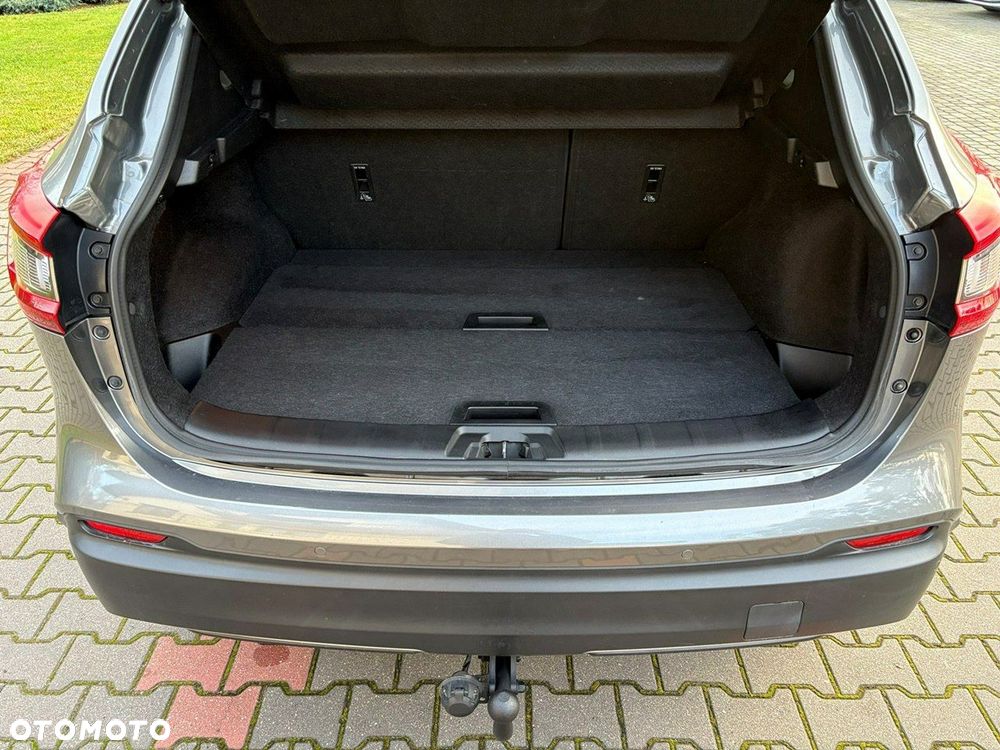 Nissan Qashqai 1.5 dCi N-Connecta - 26