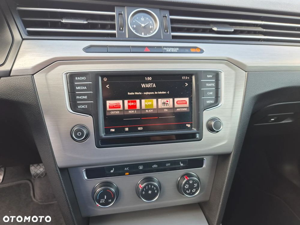 Volkswagen Passat 1.6 TDI BMT Trendline - 19