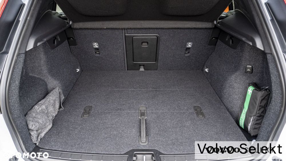 Volvo XC 40 - 23