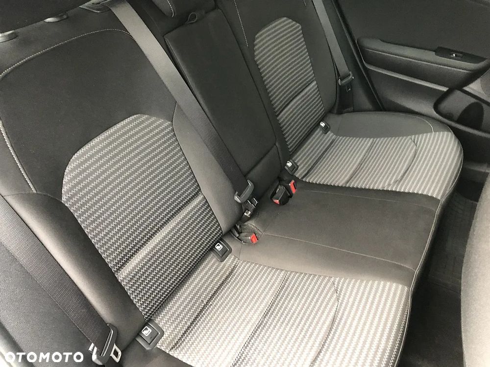Kia Ceed 1.5 T-GDI L - 22