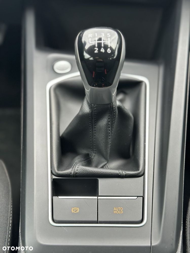 Volkswagen Golf 2.0 TDI Life - 15