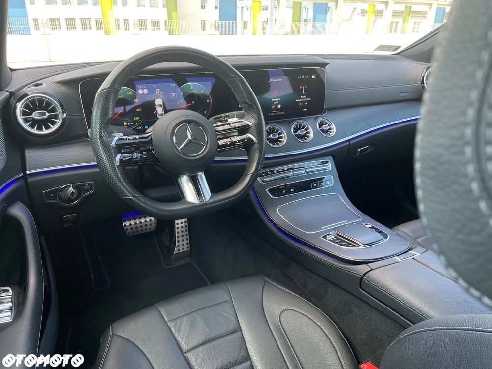 Mercedes-Benz CLS 300 d 4Matic 9G-TRONIC AMG Line - 28