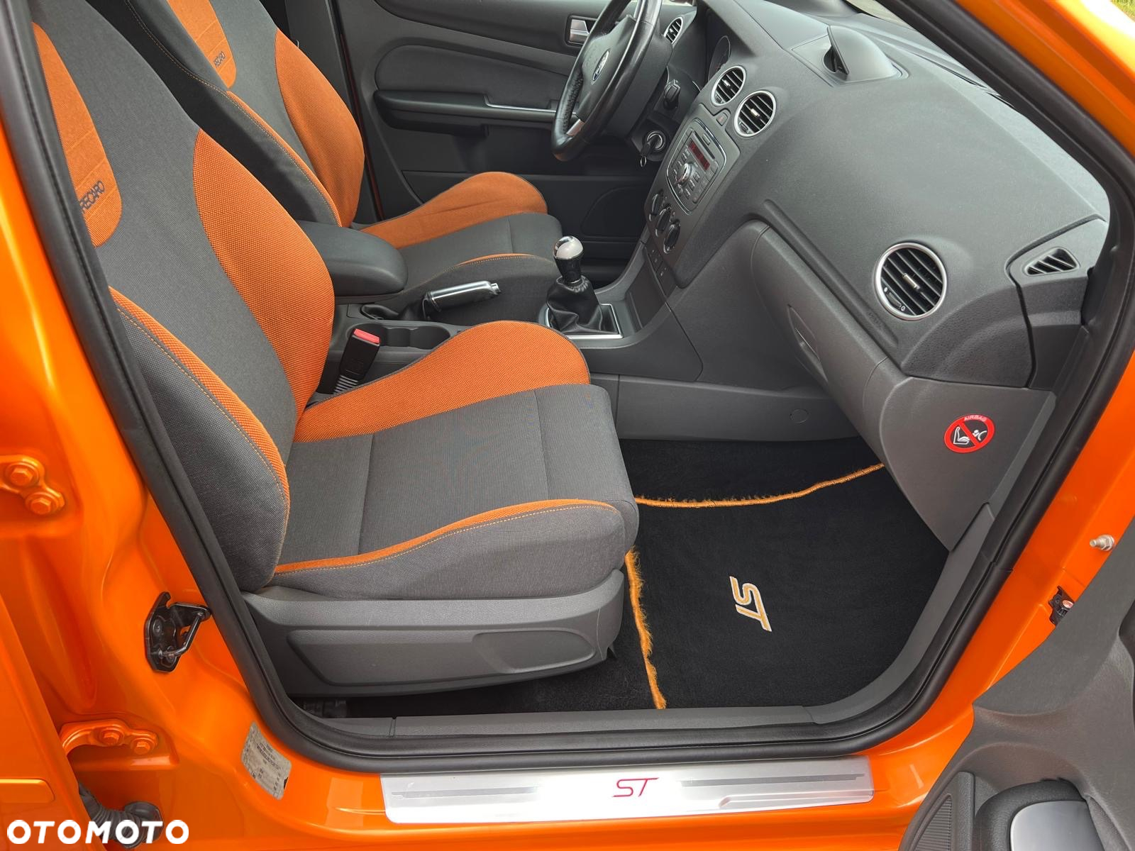Ford Focus 2.5 ST - 11