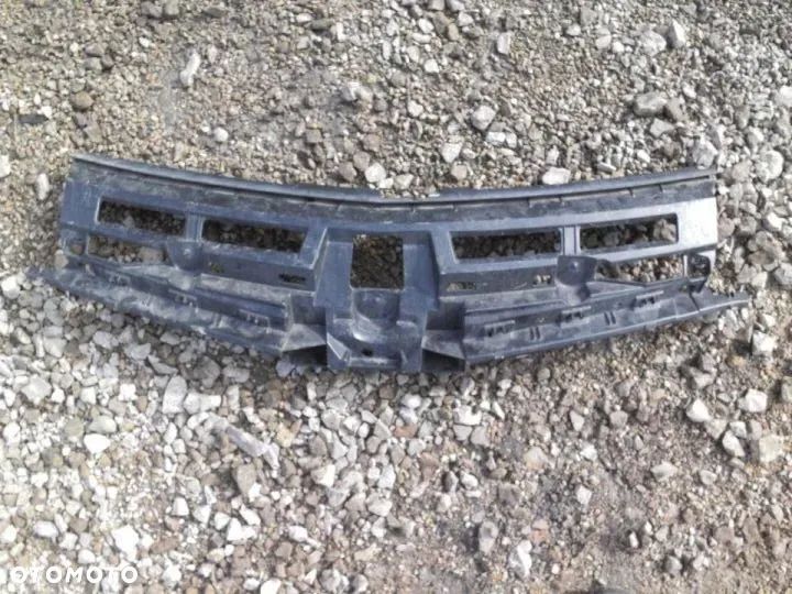 RENAULT TWINGO II LIFT ATRAPA GRILL  Numer katalogowy części 620360408R Posiadam 3 sztuki - 3