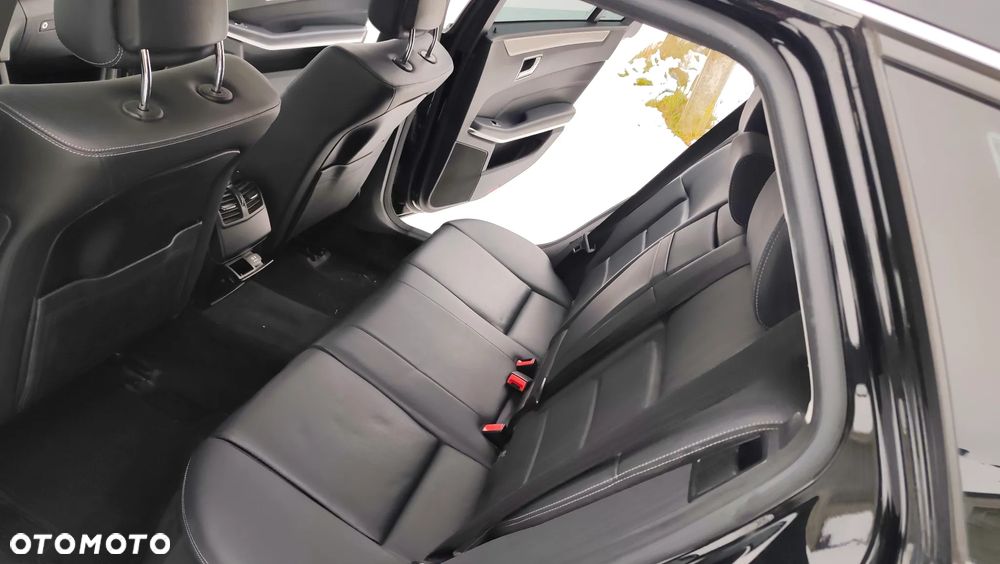Mercedes-Benz Klasa E 200 CDI 7G-TRONIC Elegance - 9