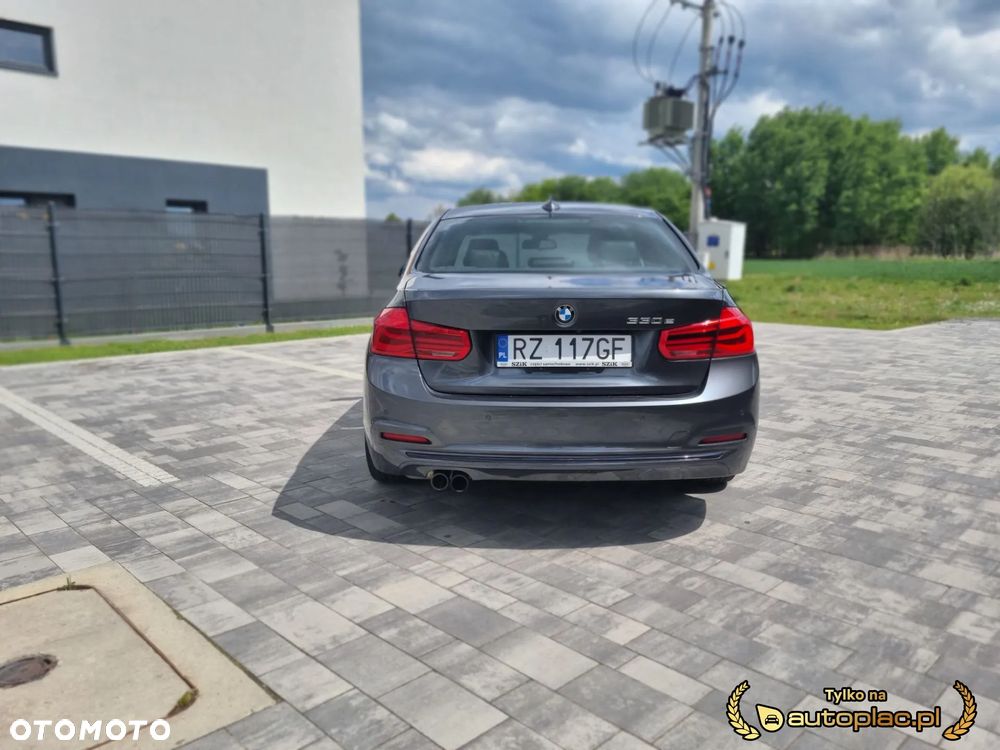 BMW Seria 3 330e iPerformance Luxury Line - 10