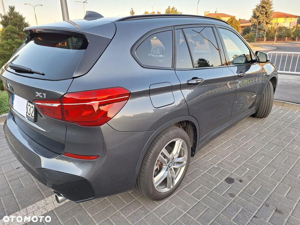 BMW X1 - 10