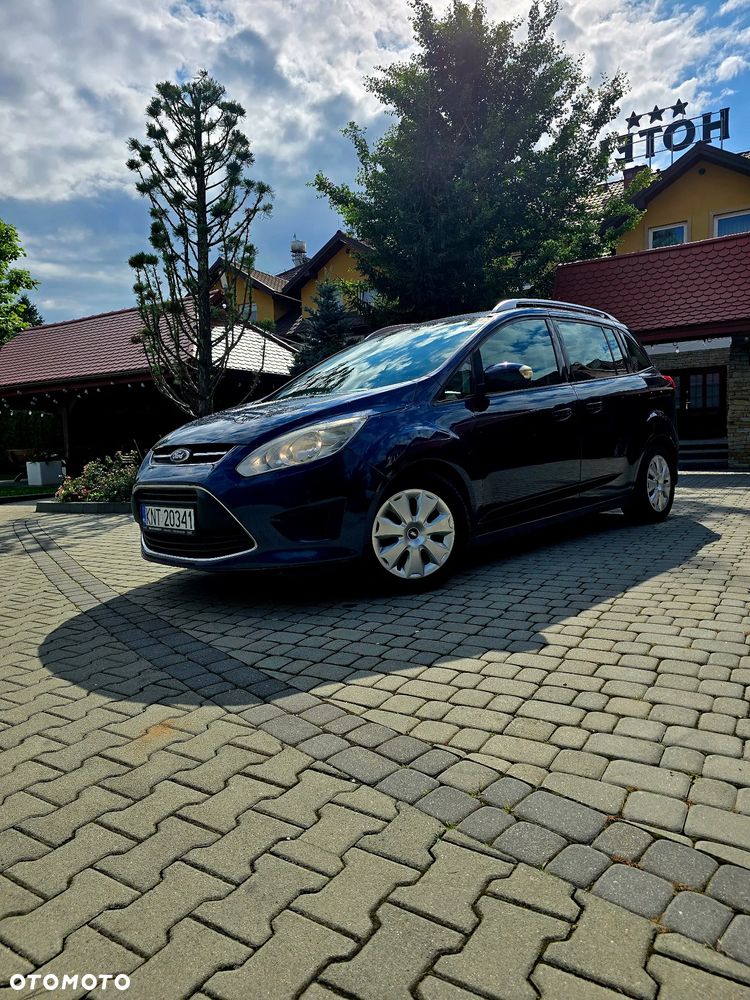 Ford Grand C-MAX - 21
