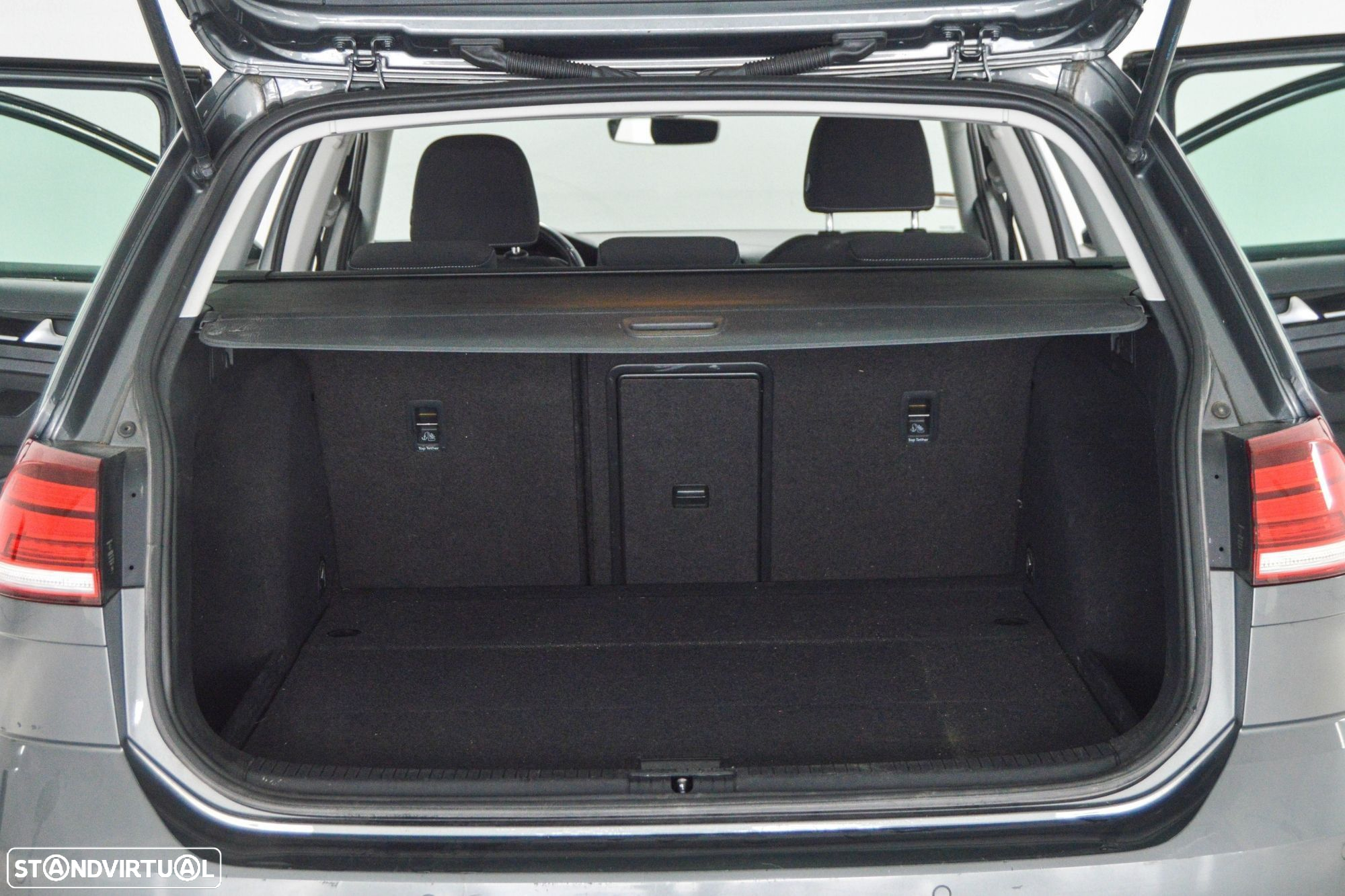 VW Golf Variant 2.0 TDi Highline DSG - 14