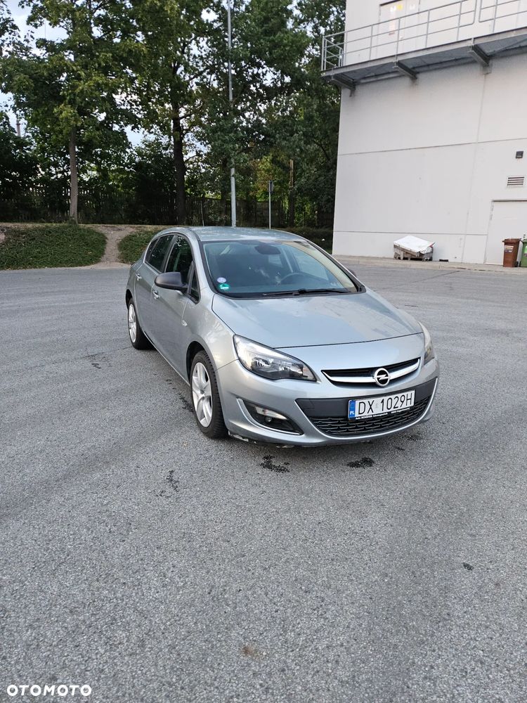 Opel Astra 2012