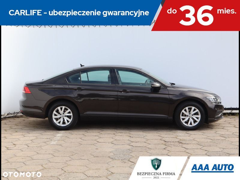 Volkswagen Passat - 7