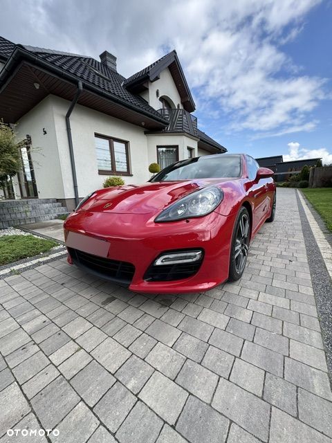 Porsche Panamera GTS - 23