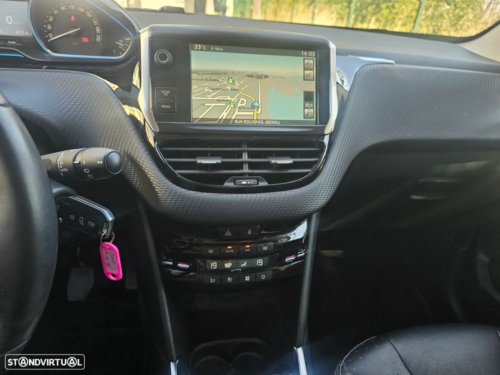 Peugeot 2008 e-HDi FAP 115 STOP & START Allure - 13