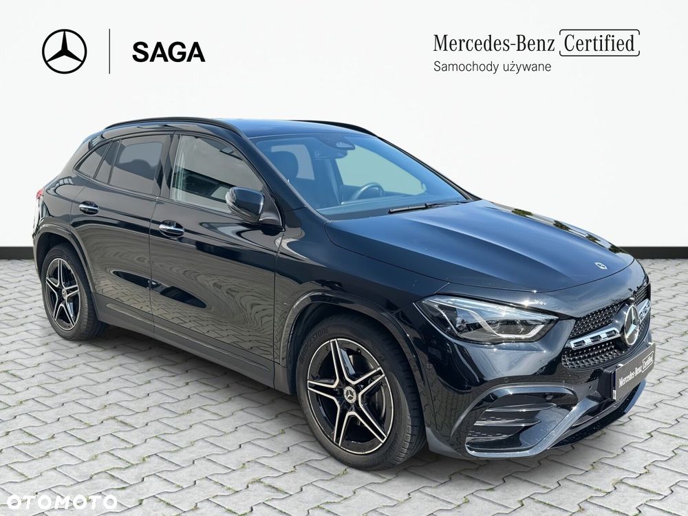 Mercedes-Benz GLA - 4