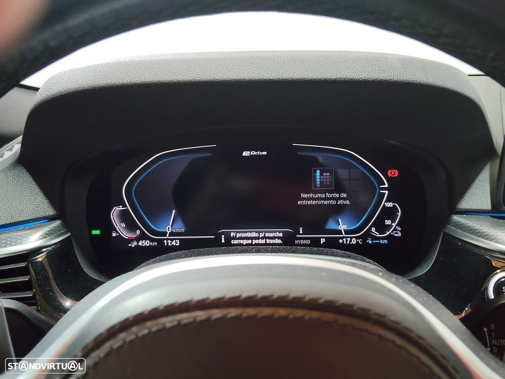 BMW 530 e Pack Desportivo M - 9