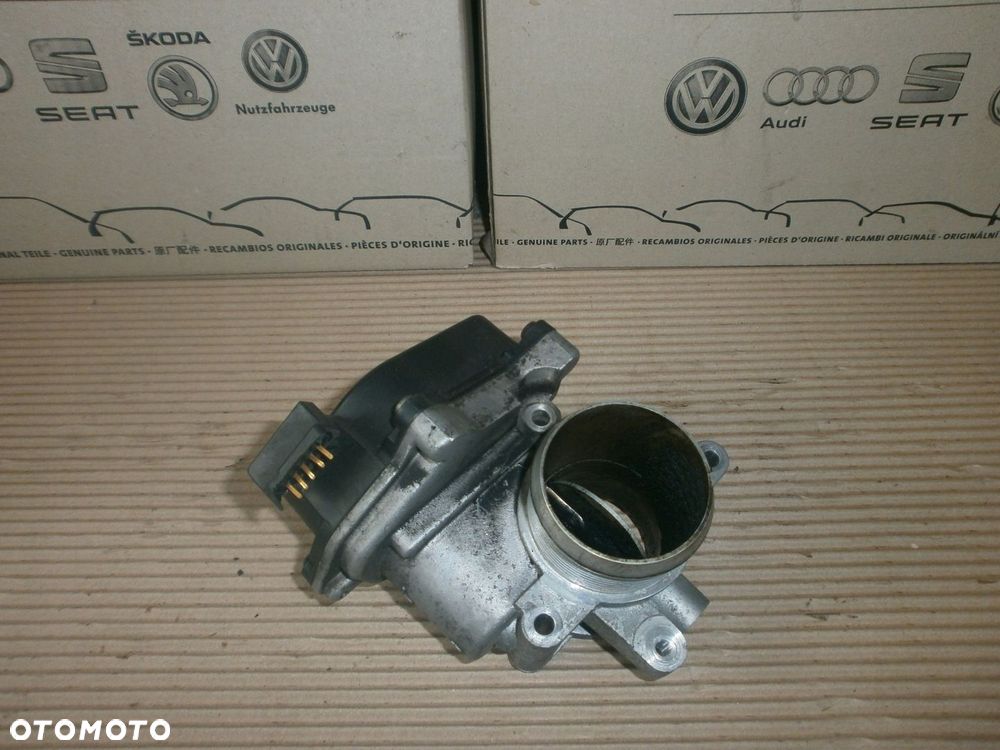 PRZEPUSTNICA POWIETRZA 03L128063Q 1.6 TDI CAY VW SKODA SEAT - 1