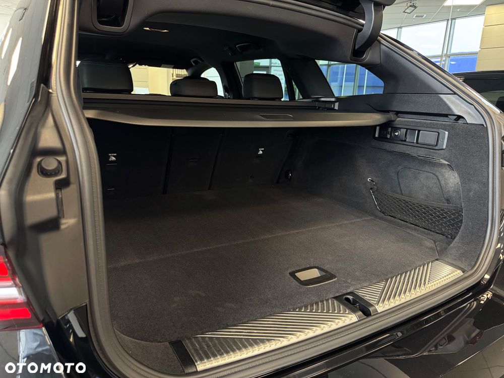 BMW Seria 5 520d xDrive - 26