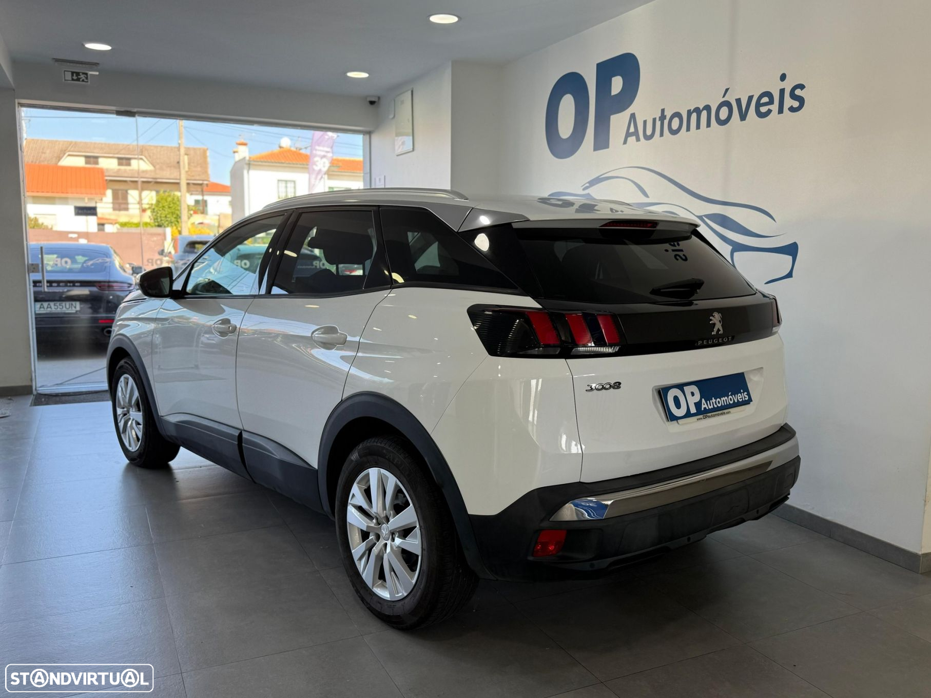 Peugeot 3008 1.6 BlueHDi Style EAT6 - 3