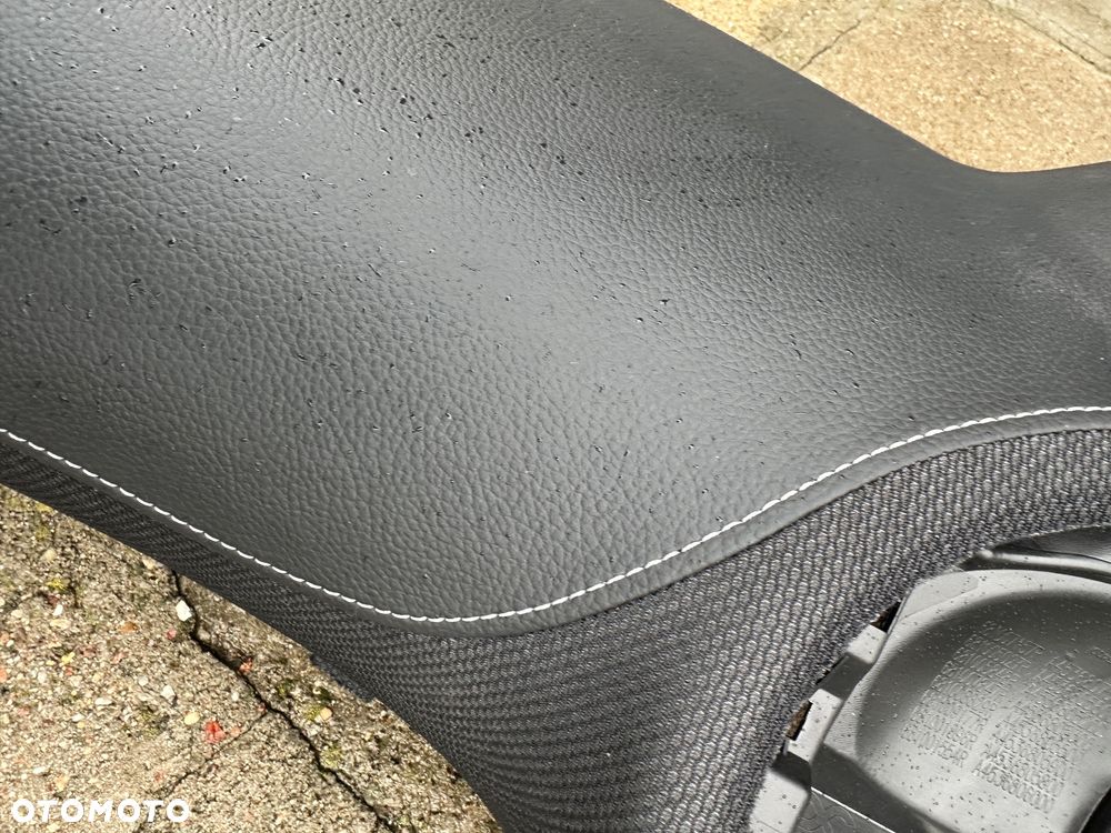 SMART 453  BRABUS skórzana konsola UK air bag poduszki kokpit deska pulpit Anglik nawiew dekor poduszka air bag pasażera - 7