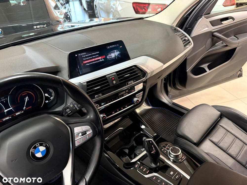 BMW X3 xDrive30e Luxury Line - 29