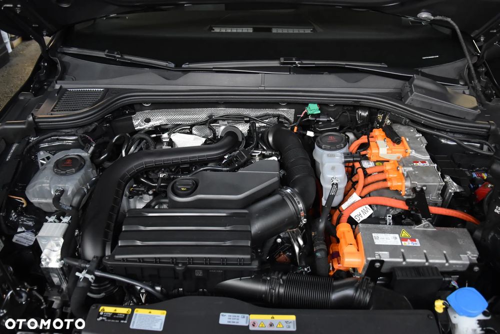 Volkswagen Golf 1.5 TSI EHybrid PHEV 150kW Edition 50 DSG - 25