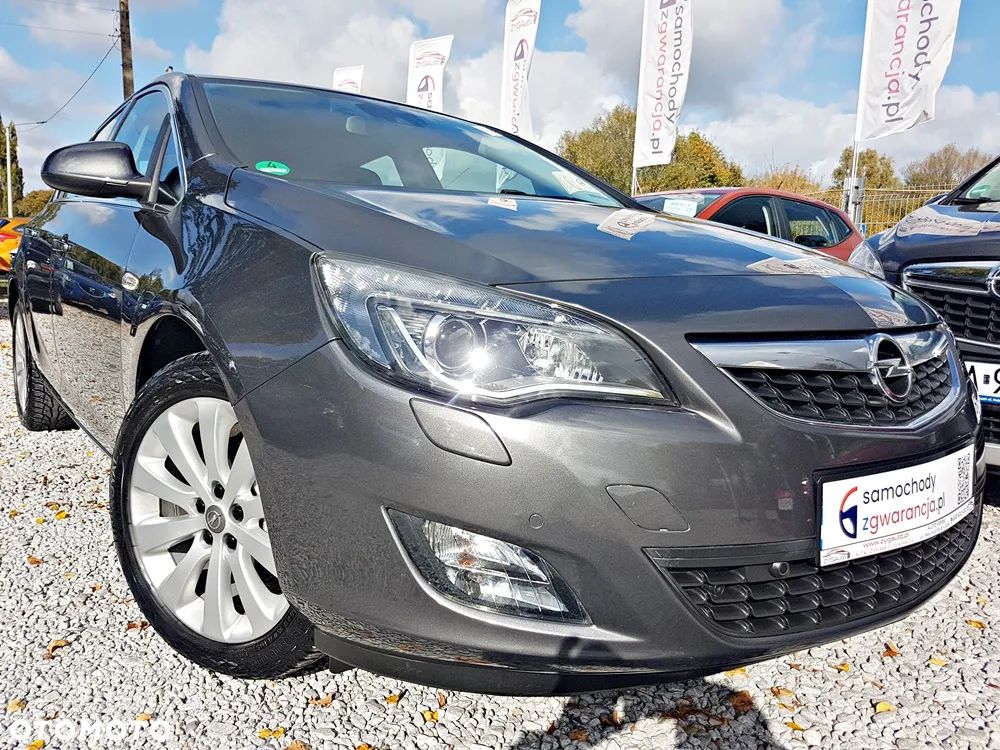 Opel Astra 1.4 Turbo Cosmo - 2