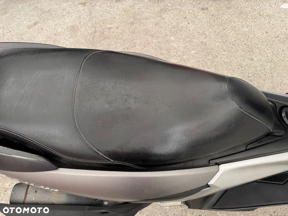 Yamaha NMAX - 11