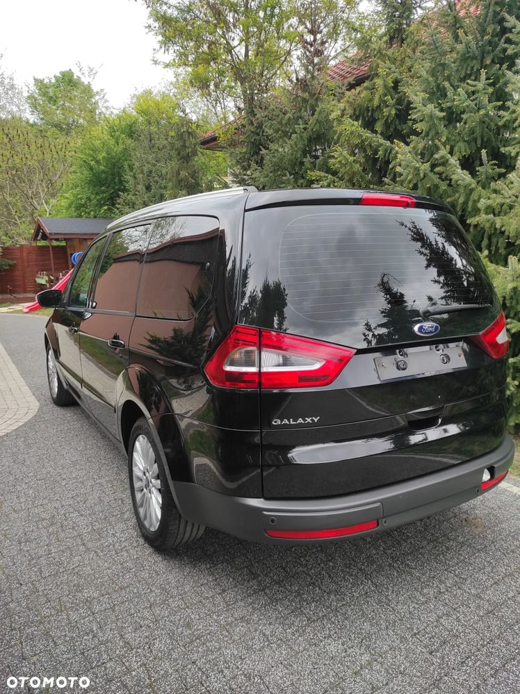 Ford Galaxy - 8