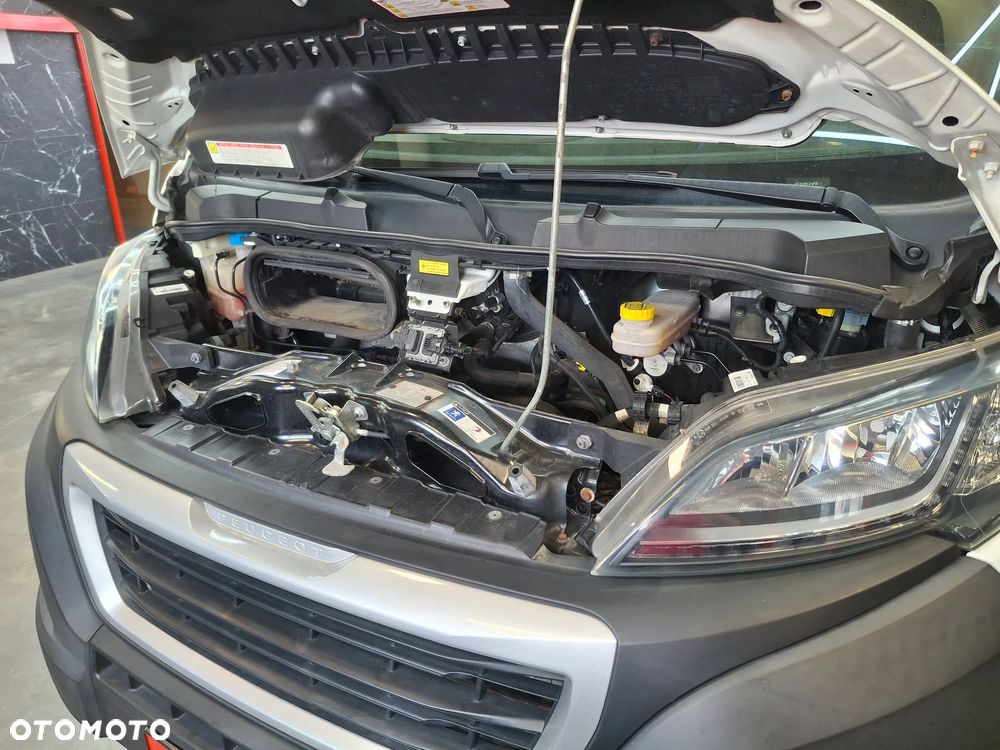 Peugeot Boxer 2020 Rok Furgon VAN L2H2 Kamera Cofania Nawigacja Fabryczna TomTom Światła LED Klimatyzacja Automatyczna Tempomat Niski Przebieg - 32