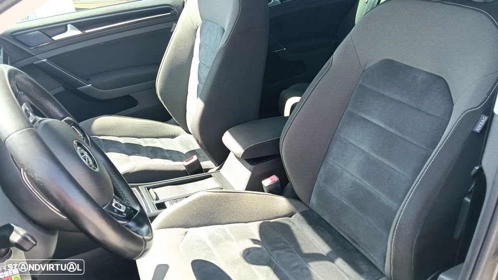 VW Golf 2.0 BlueTDI DSG Comfortline - 8