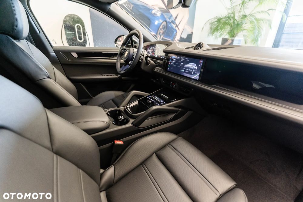 Porsche Cayenne E-Hybrid - 16