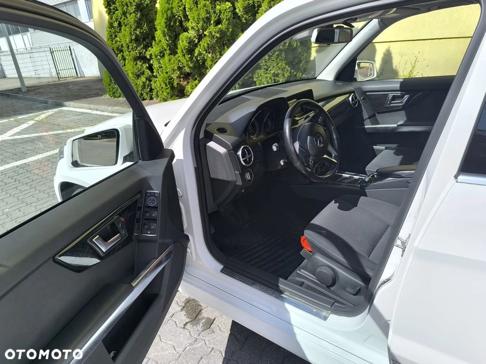 Mercedes-Benz GLK 350 4-Matic - 17