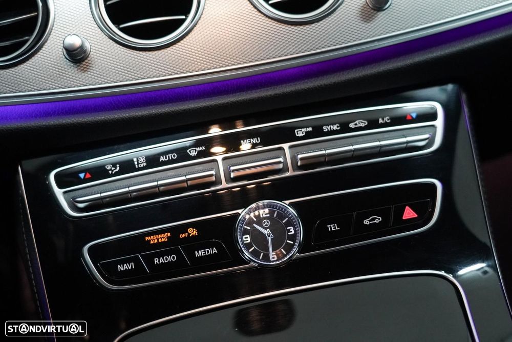 Mercedes-Benz E 220 d AMG Line - 14