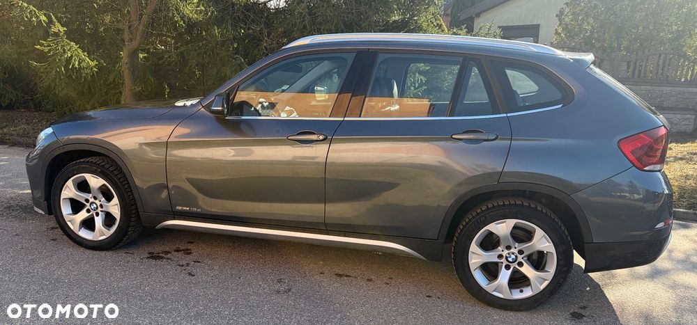 BMW X1 sDrive18d xLine - 13