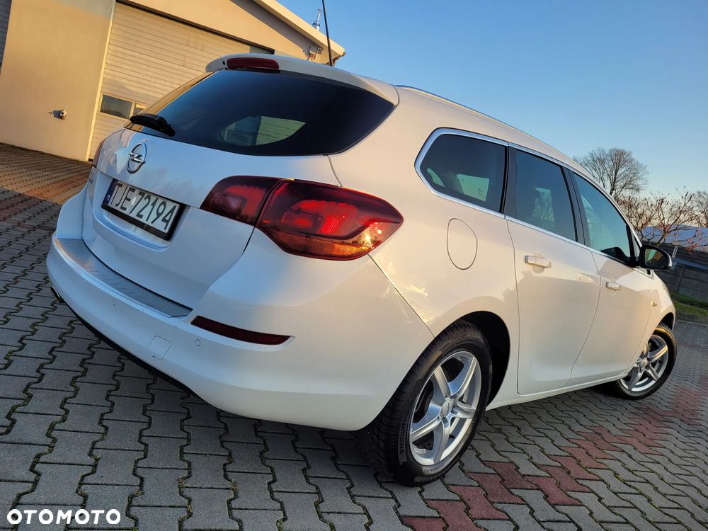 Opel Astra 1.4 Turbo Sports Tourer - 8