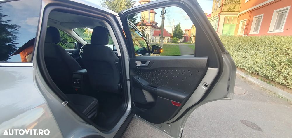 Ford Kuga 1.5 EcoBoost 2x4 Titanium - 38