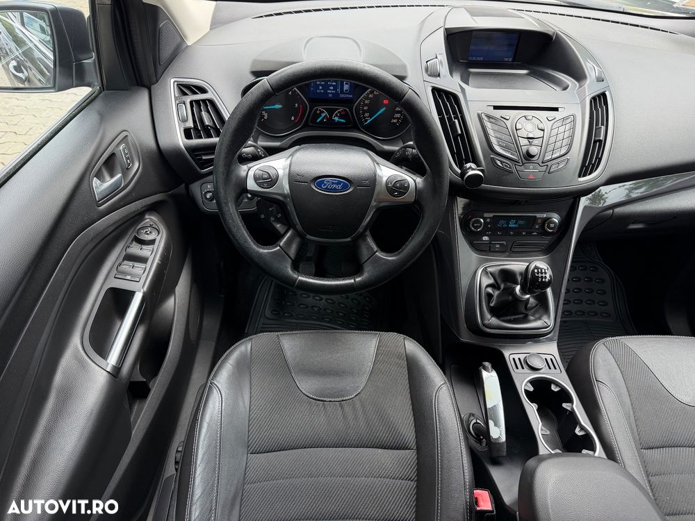 Ford Kuga 2.0 TDCi 2x4 Trend - 13