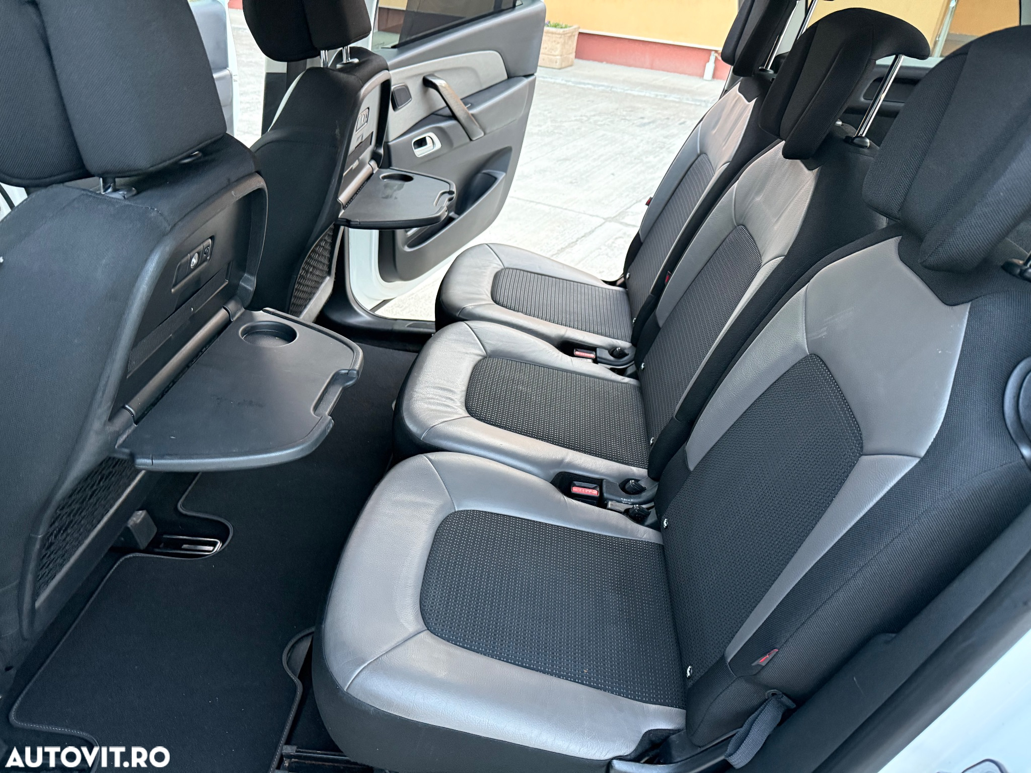 Citroën C4 Grand Picasso e-HDi 115 ETG6 Exclusive - 9